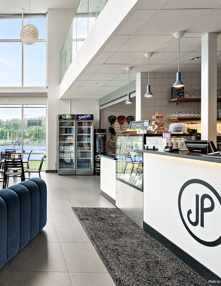 café, butik och reception Järfälla Padelhall